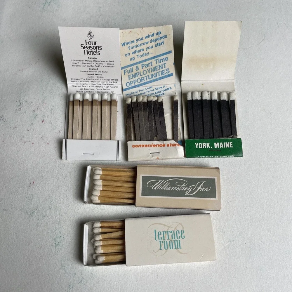 Vintage‎ Matchbooks Lot of 5 Williamsburg Inn Cumberland Farms Hometowne Markets